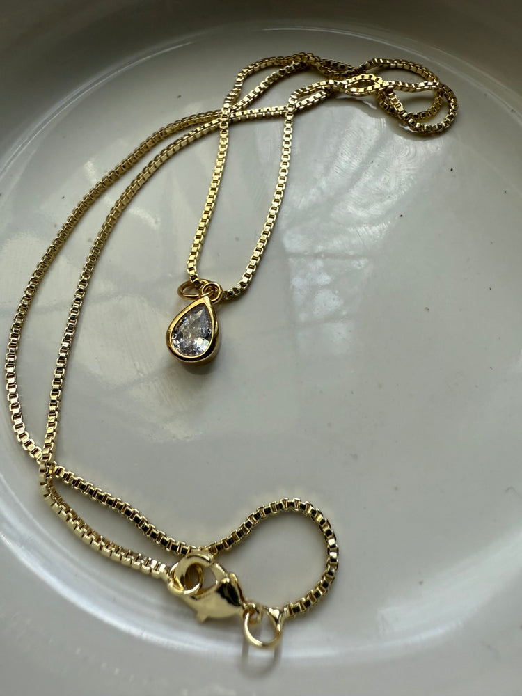 The Kat Necklace