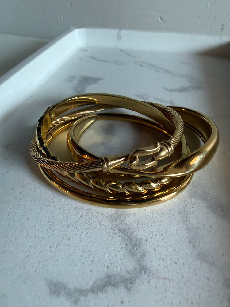 Roma Bangle