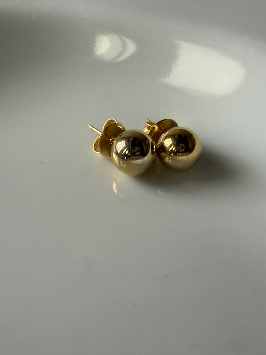 Golden sphere studs