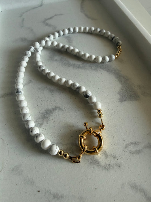 Gwyneth Necklace White