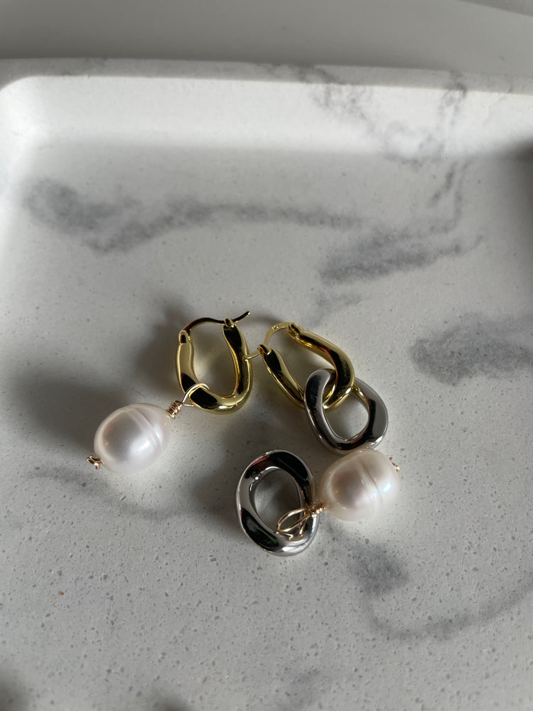 The Mixed Metals Met Drops