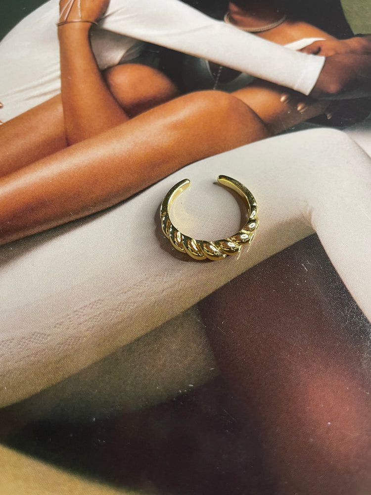 Croissant Ring