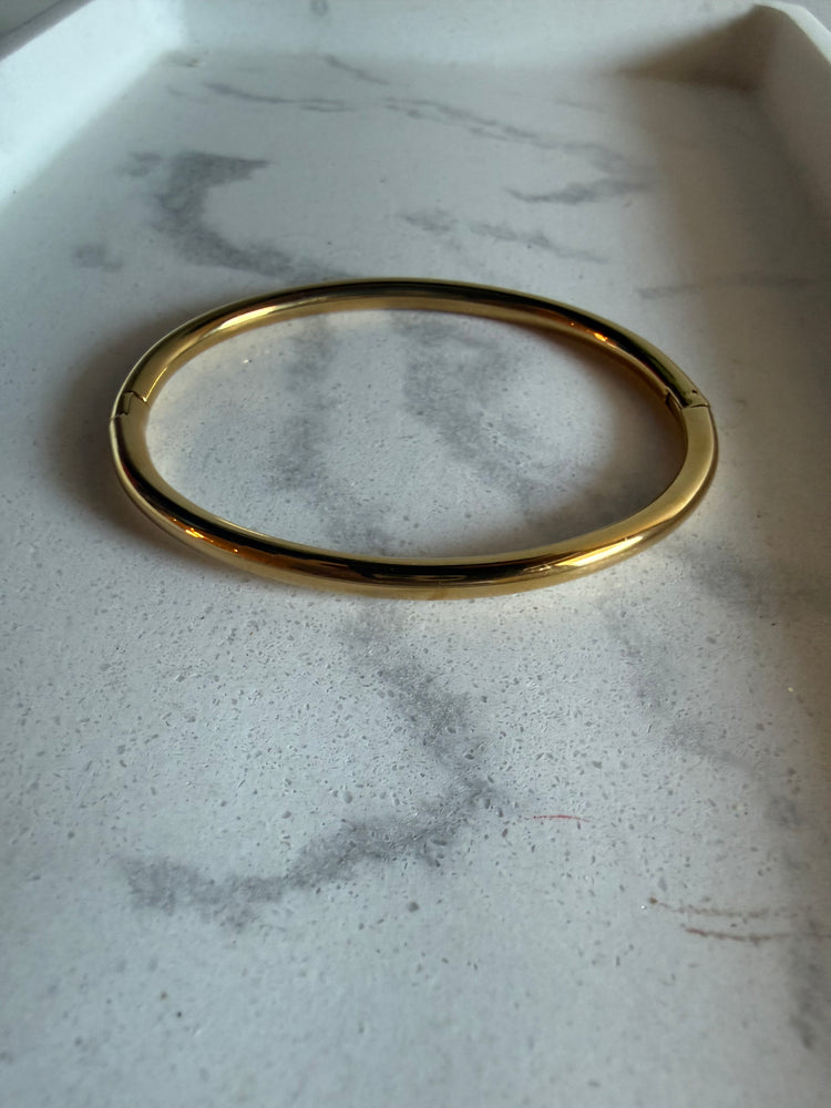 Marais Bangle