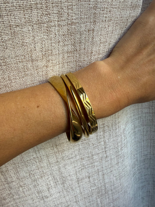 Waves Bangle